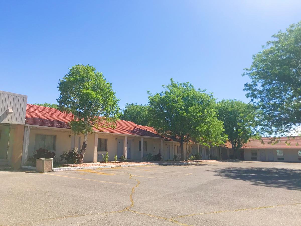 Appletree Inn Richfield Exterior photo